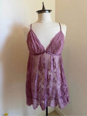 LA VIE EN ROSE Mauve Sheer Lace Babydoll Slip Chemise SIZE M Adjustable Straps
